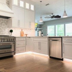 Calacutta Palazzo Quartz Countertops